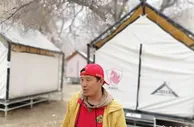 新疆塔县山谷杏花渐次开放赏花游客数量爆发式增长