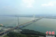 湖北赤壁长江公路大桥通过交工验收