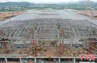 赣深高铁惠州北站站房屋面钢网架提升圆满完成
