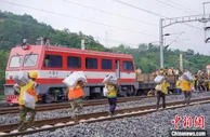 中老铁路境内段线路精调超150公里 通车后旅客乘车更舒适