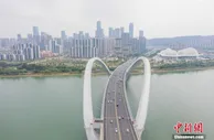 广西壮族自治区60余年巨变：从“两根烟囱”到“广西制造”走向东盟