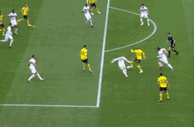 马伦人丛中抽射破门本场完成传射！多特2-0领先斯图加特