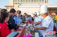 通讯：内蒙古乌审旗：欲让鄂尔多斯细毛羊名片“叫响”中国