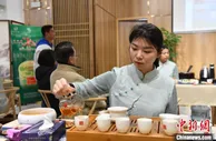 云南沱茶：以独特焦香味开启45年“法国之旅”