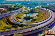 粤阳茂高速公路全线开放双向八车道 打通粤西融湾交通动脉