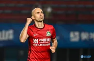 河南队1-1成都蓉城 阿德里安任意球破门