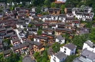 江西婺源·篁岭村：传统农俗庆丰收 篁岭古村晒秋忙