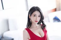模特@林乐一 发布， 性感红色连衣短裙搭配性感诱人黑丝