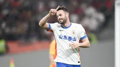 中超-武磊点射赛季首球陈威屡救险 海港1-1战平泰山
