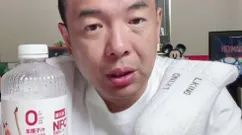 再降薪就没人踢了！前国脚暴怒发声：国足已经降到日韩的三分之一