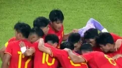 中国U23亚洲杯预选赛激战正酣，关键战澳大利亚一战事关出线，球迷热血沸腾