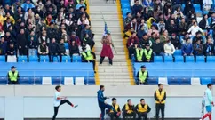 18岁的狼堡前锋签约大连英博！本轮已亮相首发，曾单场进4球