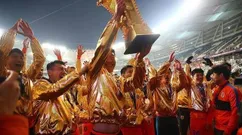 足坛反腐！山东泰山夺冠背后有猫腻？门将收80万踢假球
