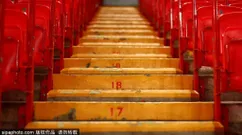 英超激战：利物浦3-3战平利兹联，埃基蒂克双响引发热议