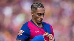 巨大争议！巴萨队长拉菲尼亚无缘FIFA最佳11人，妻子激烈抨击评选不公