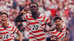 世界杯 美国VS巴拉圭 狭路相逢勇者胜 美国队能否力挽狂澜？