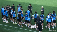 大连英博初四启程时间确定，阿奇姆彭到位，出战中超30人名单如何选择