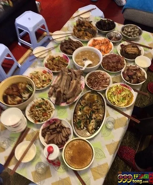 玩球网报：晒年饭+贵州+除夕团圆夜 