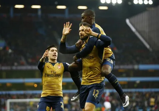 英超-吉鲁进点 拉姆塞破门 阿森纳2-0维拉暂登榜首