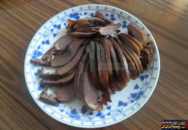 玩球网报：【晒年饭】+重庆市+传承风俗，腊味飘香年夜饭！