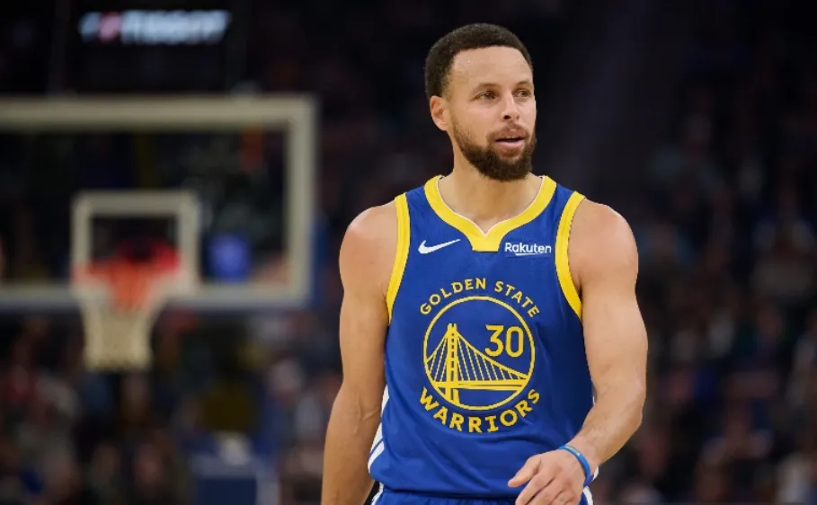 Stars, Stops, and Splash Threes: Warriors Ready to Cool Off a Red-Hot Heat