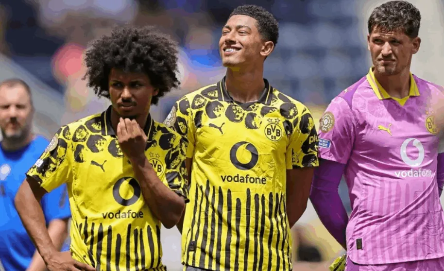 High-Scoring Clash Expected as Leverkusen Hosts Dortmund