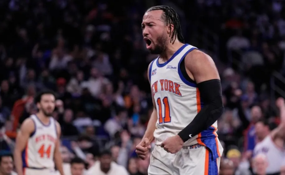 Knicks Turn Into Rebound Monsters! Hawks Crushed in Paint Battle as New York Eyes Series Clincher in Game 6
