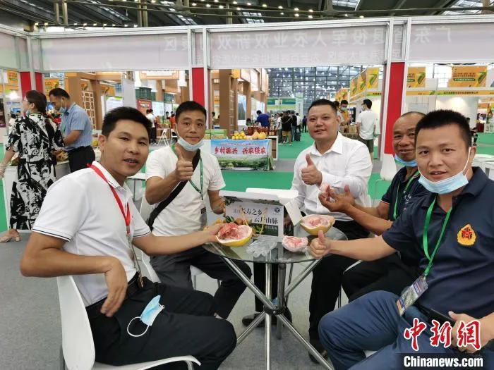 参展柚子受好评。　深圳绿博会组委会 供图