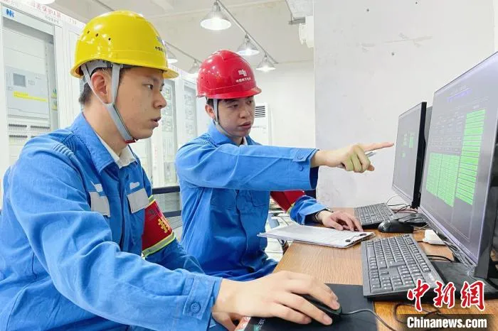 超导电缆预投产。 黄志伟 摄 超导电缆预投产。 黄志伟 摄