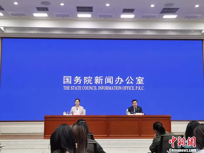 9月15日，国新办就2021年8月份国民经济运行情况举行发布会。中新网记者 李金磊 摄
