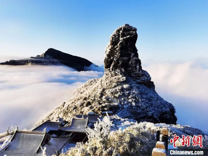 资料图：梵净山雪景。　邱勇 摄