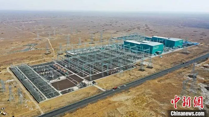 2019年9月26日，昌吉—古泉±1100千伏特高压直流输电工程建成投运，工程投资407亿元。　丁磊 摄