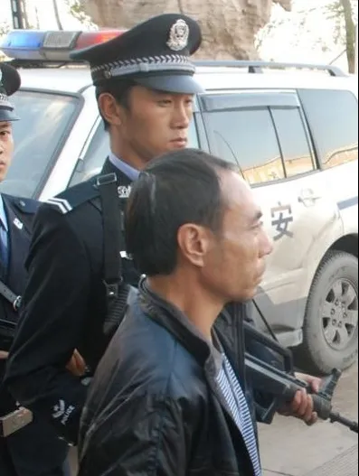 洪兴龙被捕归案
