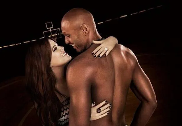 NBA奢侈私生活：哈登与美女一晚开销近百万，詹姆斯澳门做保健