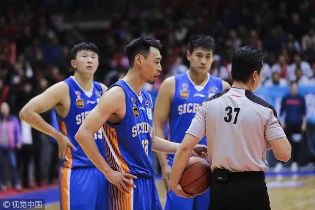 一年前他们还是CBA总冠军 如今6连败尴尬垫底