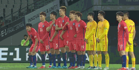 东亚杯-国足2-2韩国 韦世豪首秀闪击于大宝救主