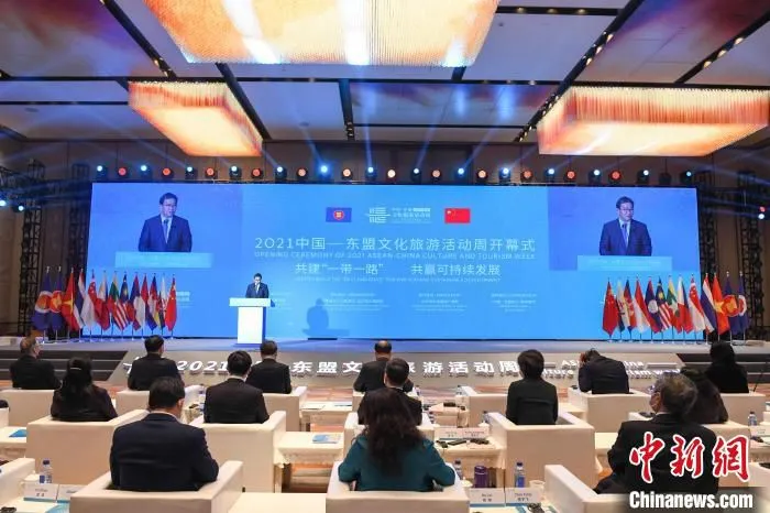 活动周开幕式现场。　杨华峰 摄