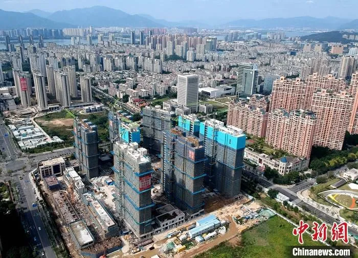 图为福州一处新建楼盘。中新社记者 吕明 摄