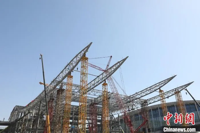 广交会展馆四期项目预计总用钢量约4万吨 张佳妍 摄