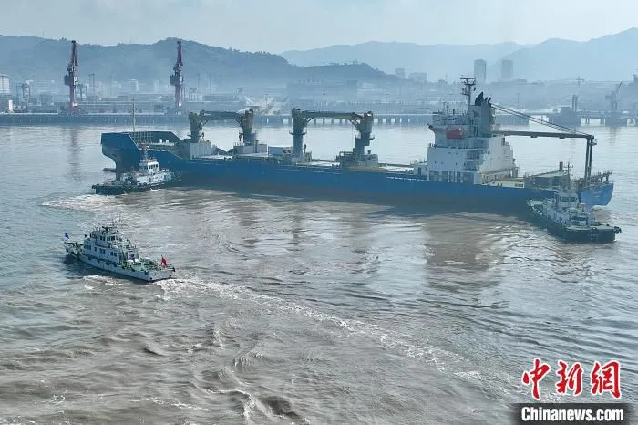 “STAR SPIRIT”轮顺利靠泊浙江台州港大麦屿港区码头 台州海事局供图