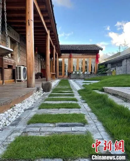 三园社区特色民宿内。　赵晔娇 摄