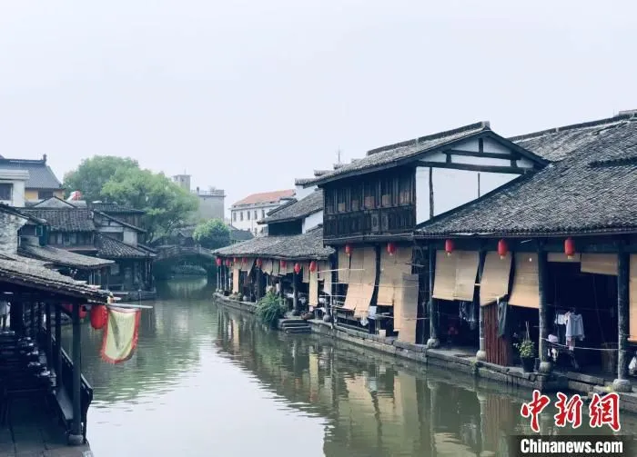 浙江绍兴水乡一景。方堃 摄
