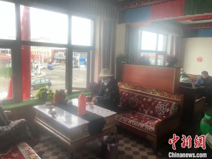 强秋旺堆的藏餐馆。 中新网 左宇坤 摄