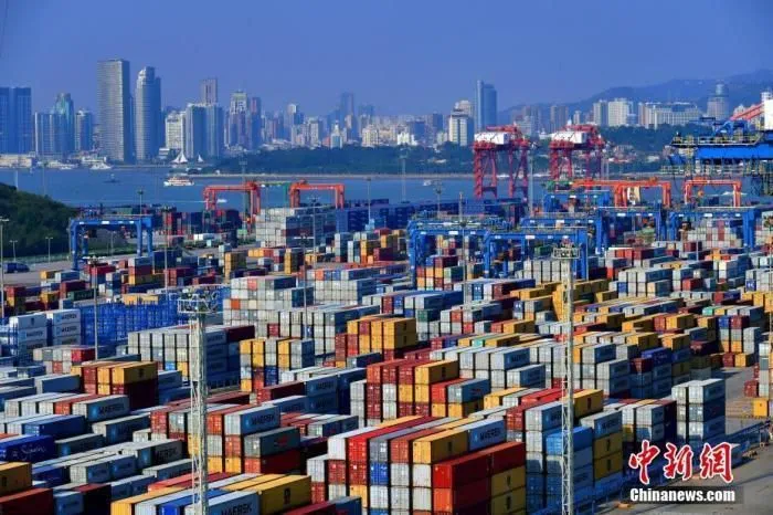 资料图：一处集装箱码头。 中新社记者 王东明 摄