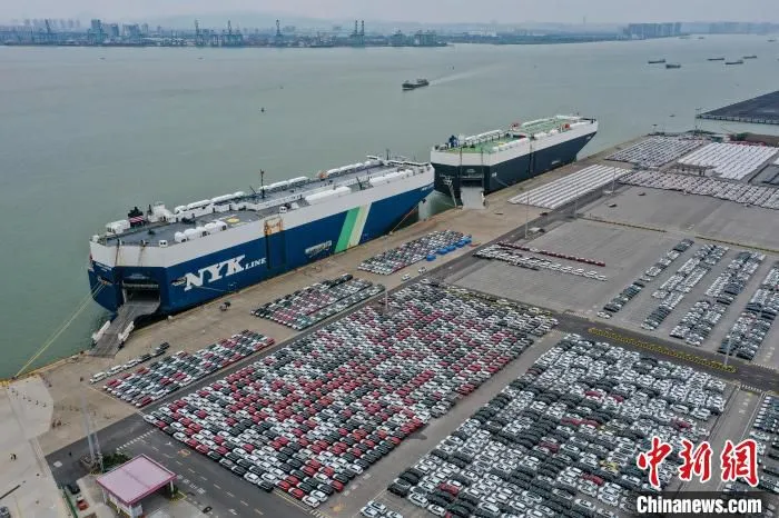 广州港在南沙汽车码头举行了东风汽车品牌南美航线首航活动 陈骥旻 摄
