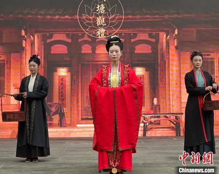 图为活动现场。　江杨烨 摄