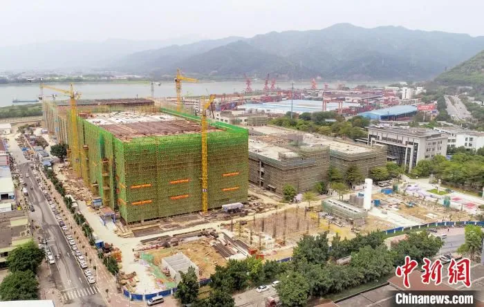 建设中的风华高科高端电容生产基地项目 曹笑 摄