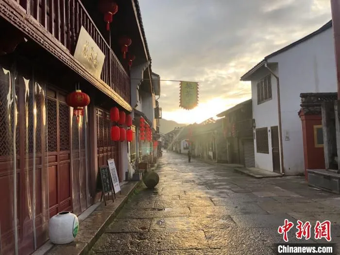 宁波乡镇风光 方堃 摄