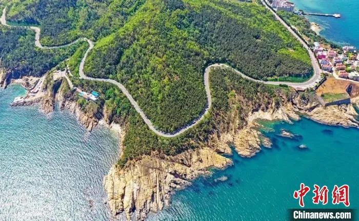 威海山海自驾旅游公路风景。　威海文旅局供图