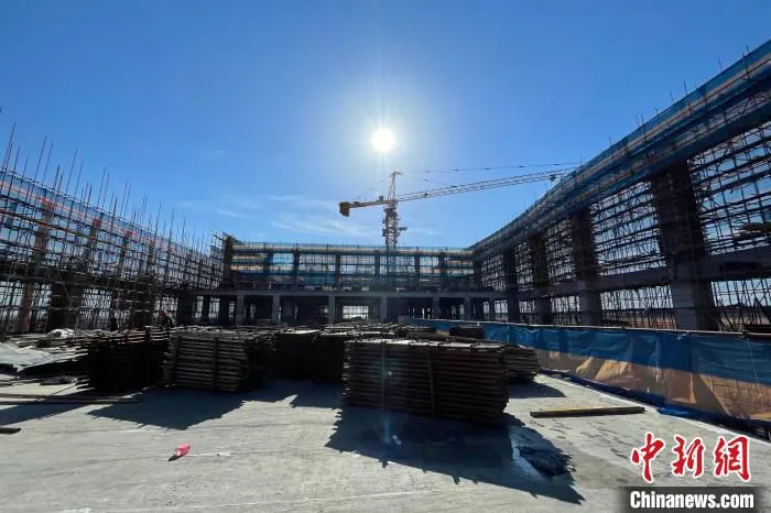 北黑铁路升级改造工程新建黑河站施工现场 孟莉莉 摄